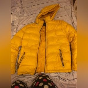Guess yellow jacket medium